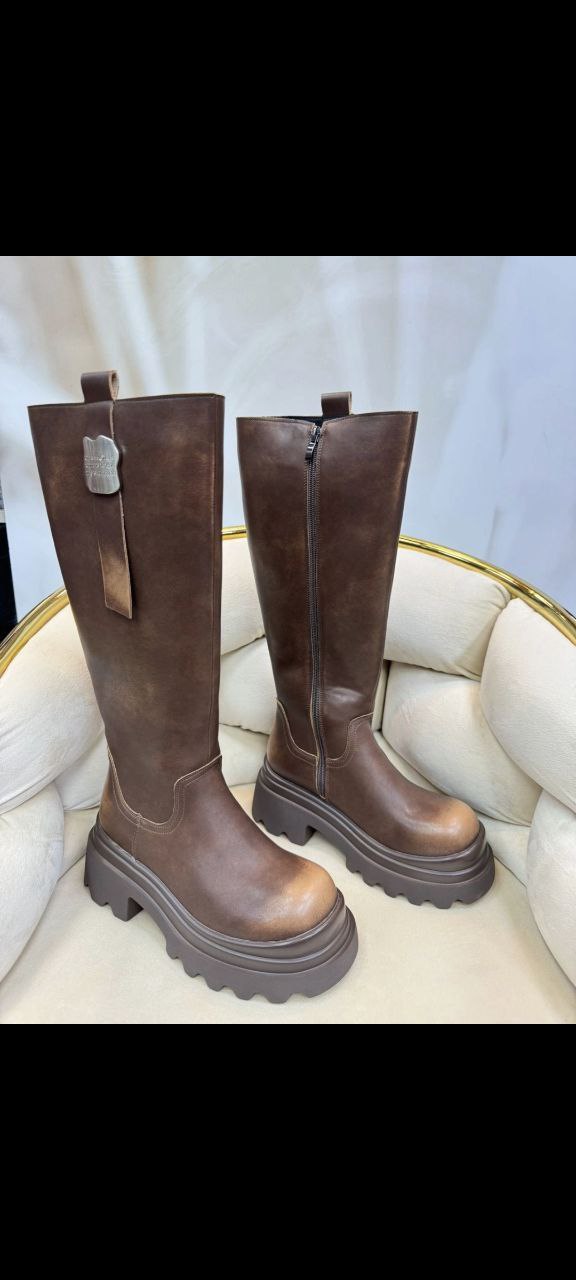 Новые сапоги 38-39 натуральные демисезон